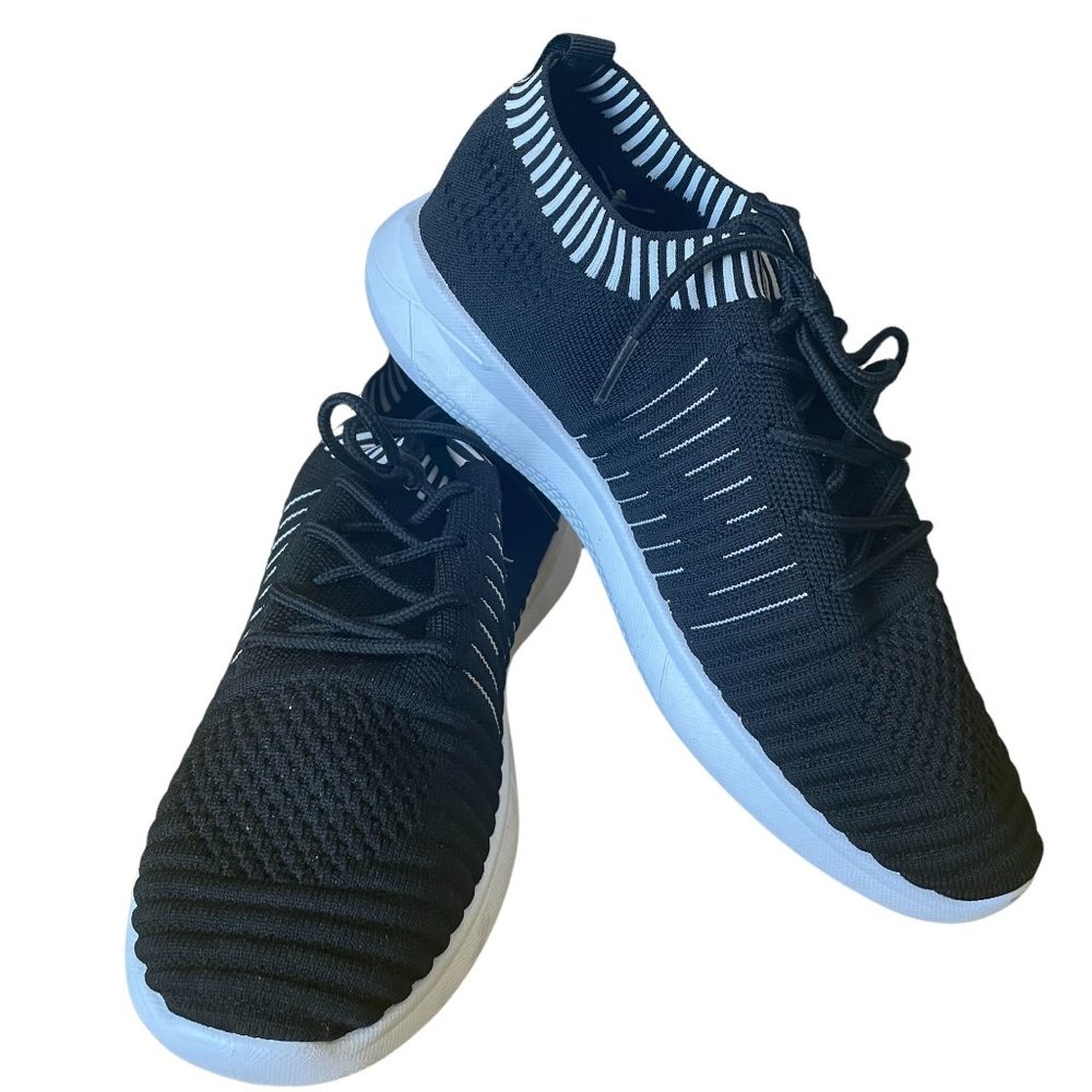 Danskin NWT Black and White Tennis Shoes Size 11